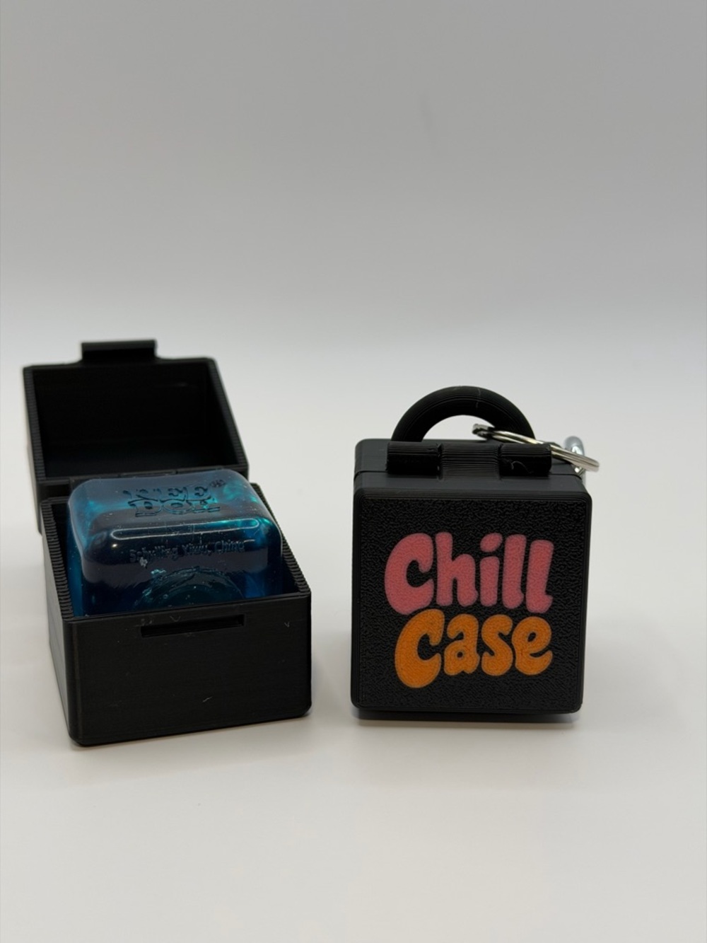 Small Chill Case Keychain Pink/Orange for Nice Ice Baby Needoh